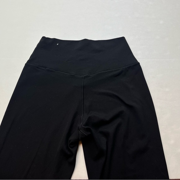 Offline by Aerie Real Me Flare‎ Crossover Leggings Womens Size Medium Black - Picture 13 of 14